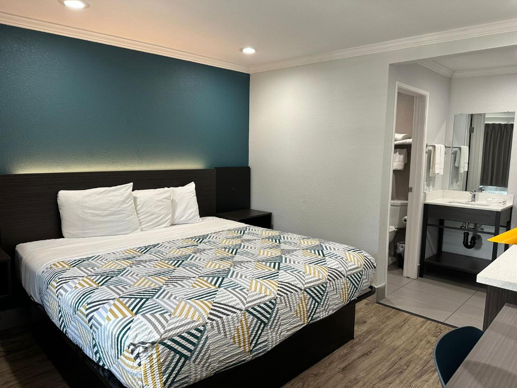 Studio 6 Suites San Ysidro Ca San Diego South Bay Exterior foto